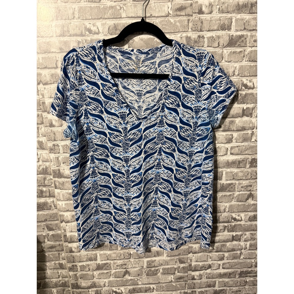 Lilly Pulitzer Etta V-Neck T-Shirt Blue White Pineapple Slub Jersey Top